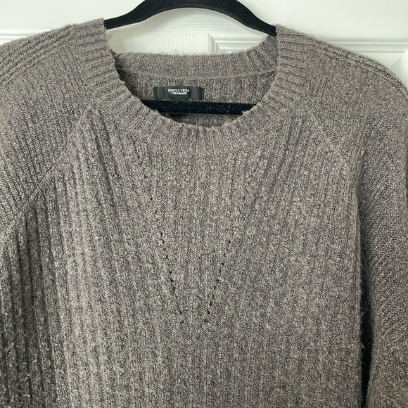 Simply Vera Sweater - Picture 2 of 5